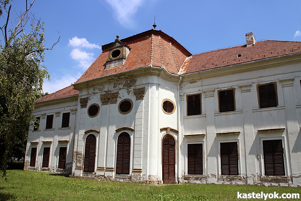 Vigyázó-kastély - Nagyberki - KASTELYOK.COM