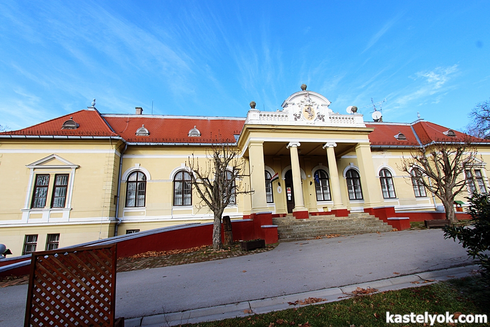 Véssey-kastély - Somogyzsitfa (Szőcsénypuszta) Véssey-kastély - Somogyzsitfa (Szőcsénypuszta) - KASTELYOK.COM