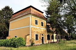 Festetics-kastély - Balatonkeresztúr - KASTELYOK.COM