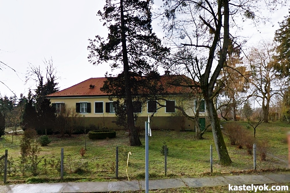 Sárközy-kúria - Nagybajom Sárközy-kúria - Nagybajom - KASTELYOK.COM