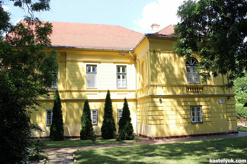 Kárász-kastély - Szeghalom Kárász-kastély - Szeghalom - KASTELYOK.COM