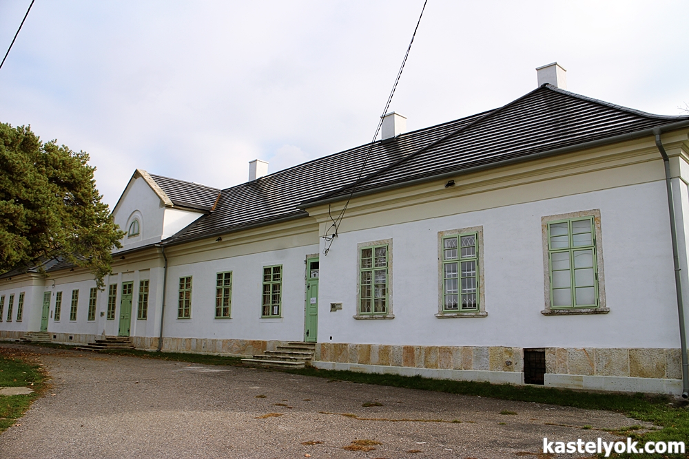 Vay-kastély (új) - Golop Vay-kastély (új) - Golop - KASTELYOK.COM