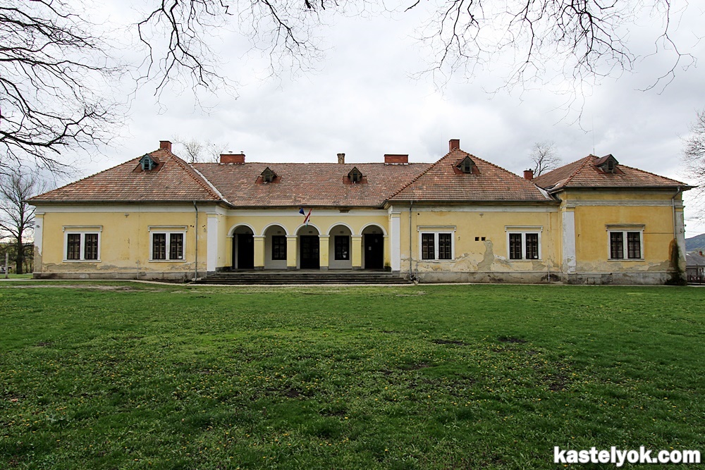 Radvánszky-kastély - Sajókaza Radvánszky-kastély - Sajókaza - KASTELYOK.COM