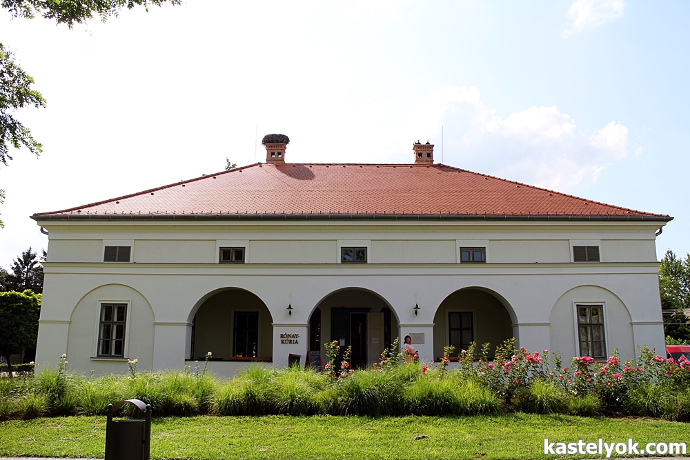 Rónay-kúria - Kiszombor Rónay-kúria - Kiszombor - KASTELYOK.COM