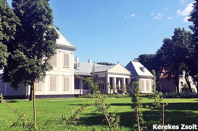 Lázár-kastély - Sófalva (Sărata) Lázár-kastély - Sófalva (Sărata) - KASTELYOK.COM