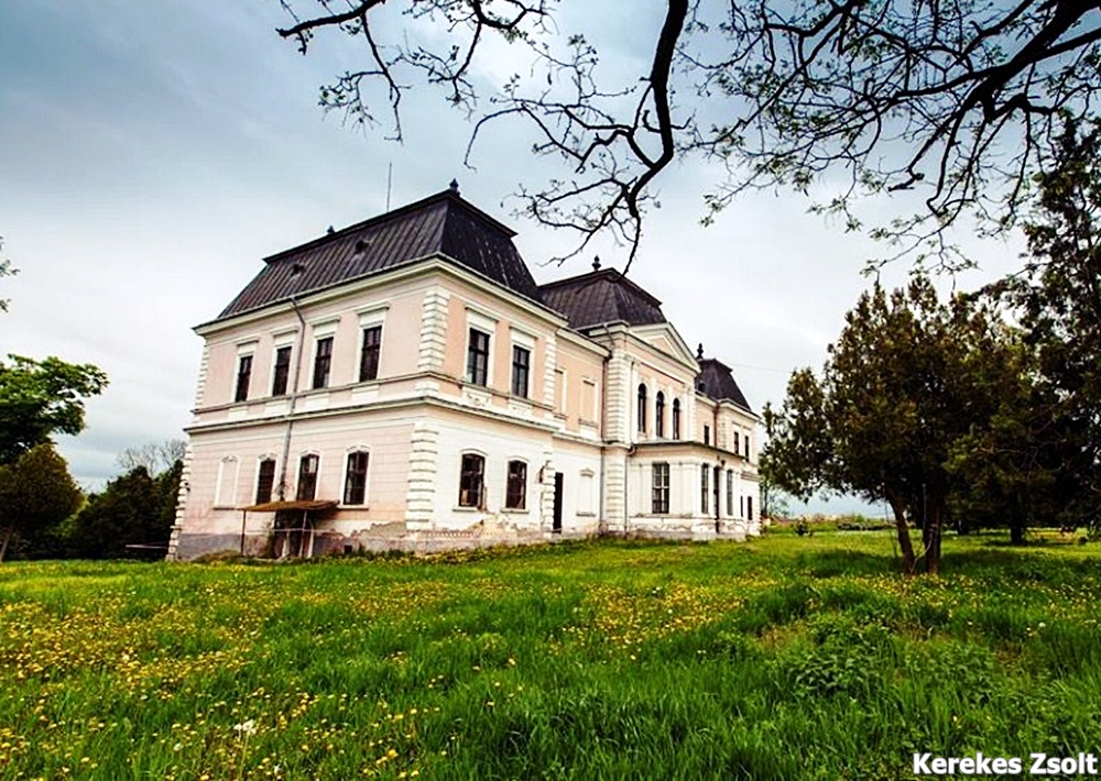Bánffy-kastély - Válaszút (Răscruci) Bánffy-kastély - Válaszút (Răscruci) - KASTELYOK.COM