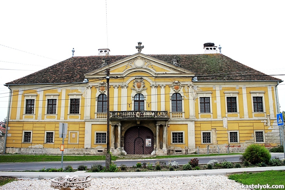 Püspöki-kastély - Fertőrákos Püspöki-kastély - Fertőrákos - KASTELYOK.COM