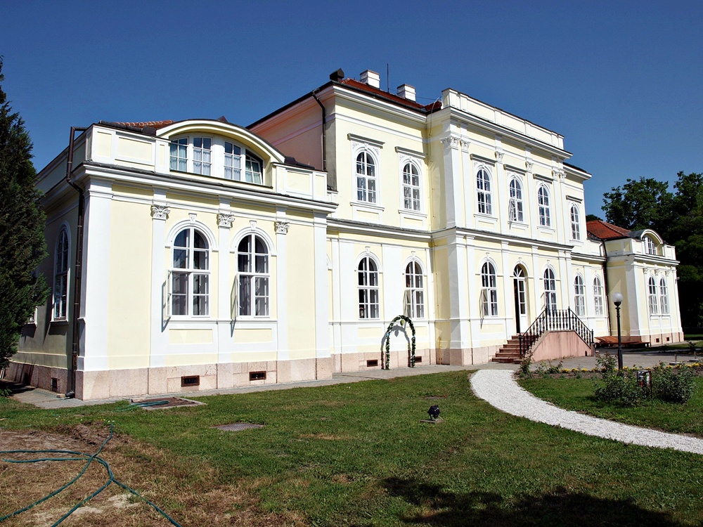Földváry-kastély - Öttevény Földváry-kastély - Öttevény - KASTELYOK.COM
