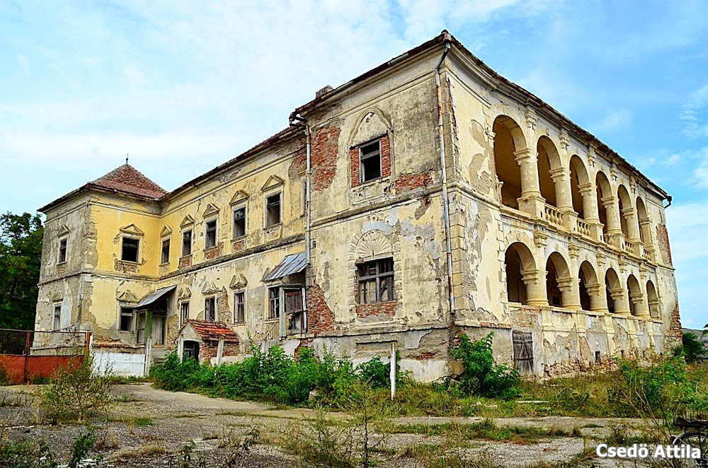Bethlen-kastély - Betlenszentmiklós (Sânmiclăus) Bethlen-kastély - Betlenszentmiklós (Sânmiclăus) - KASTELYOK.COM
