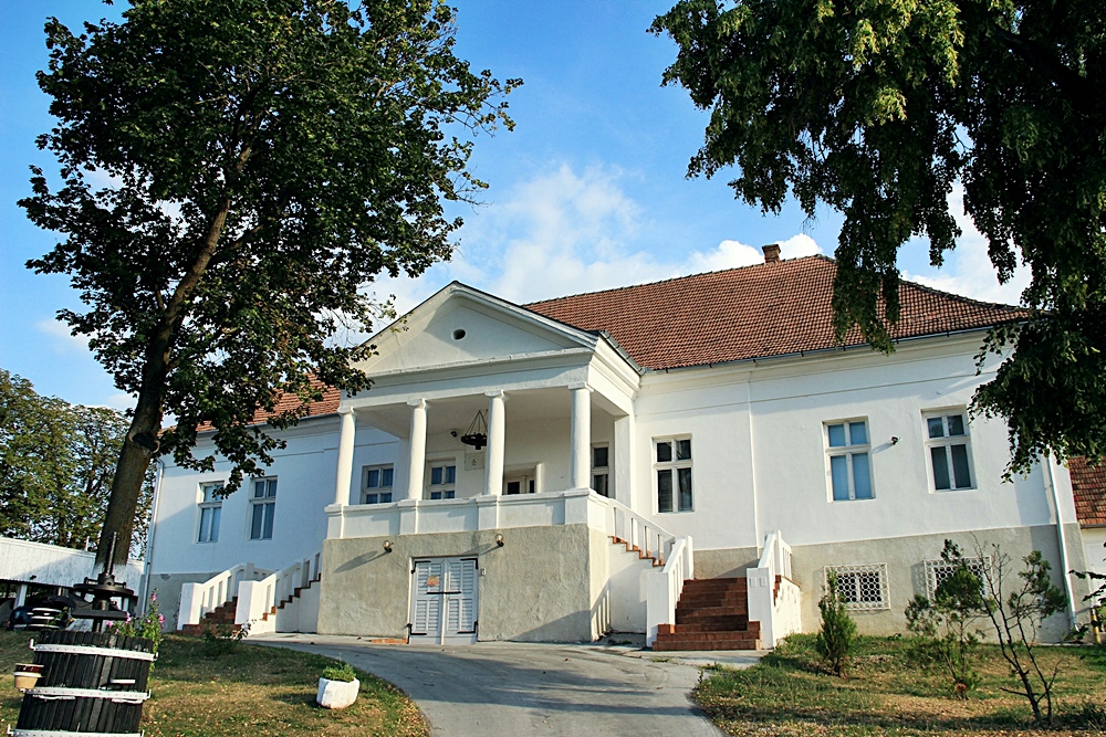 Dániel-kastély - Vámosgálfalva (Găneşti) Dániel-kastély - Vámosgálfalva (Găneşti) - KASTELYOK.COM