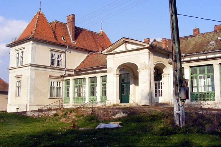 Tisza-kastély - Erdőgyarak  (Ghiorac) - KASTELYOK.COM