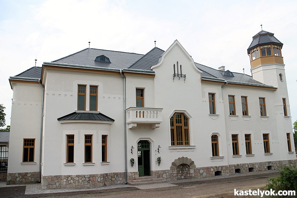 Graefl-vadászkastély - Poroszló-Kétútköz Graefl-vadászkastély - Poroszló-Kétútköz - KASTELYOK.COM