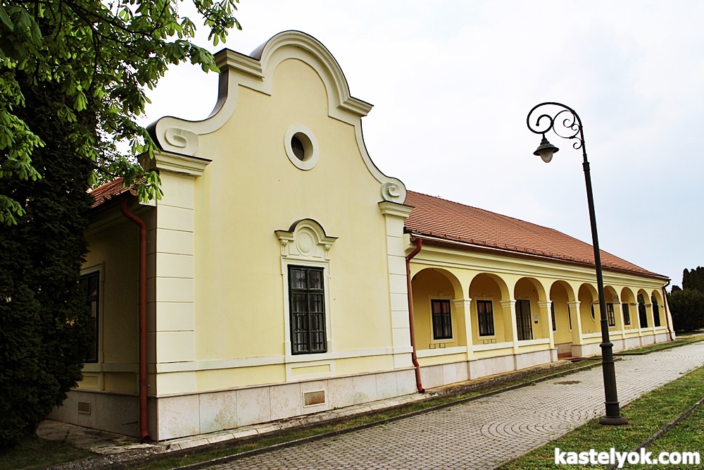 Dőry-kastély - Atkár-Tasspuszta Dőry-kastély - Atkár-Tasspuszta - KASTELYOK.COM