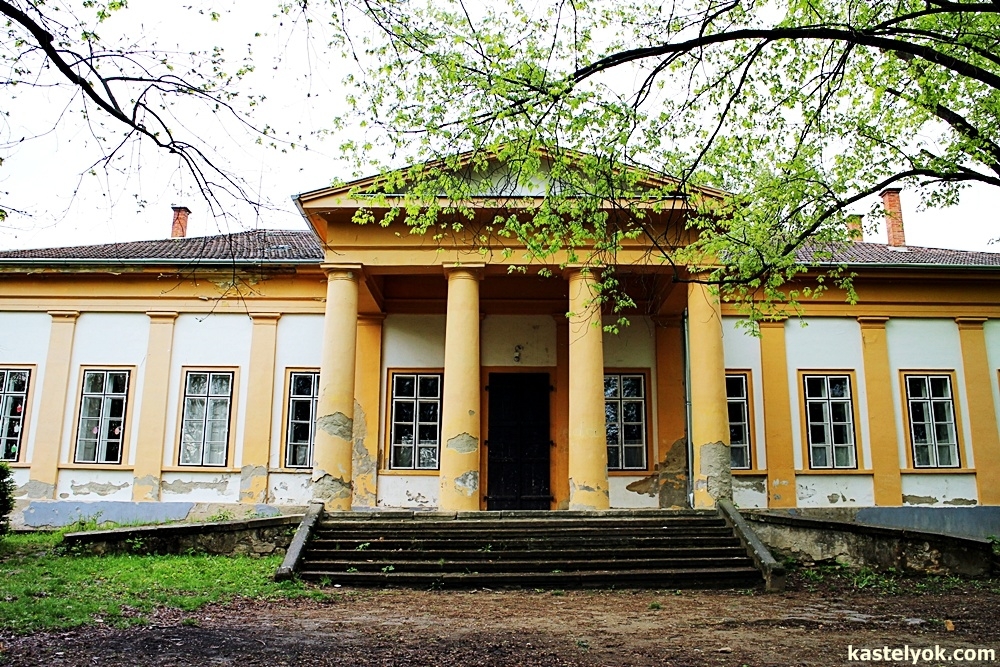 Huszár-kastély - Tereske Huszár-kastély - Tereske - KASTELYOK.COM
