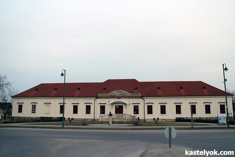 Beleznay-kastély - Bugyi Beleznay-kastély - Bugyi - KASTELYOK.COM
