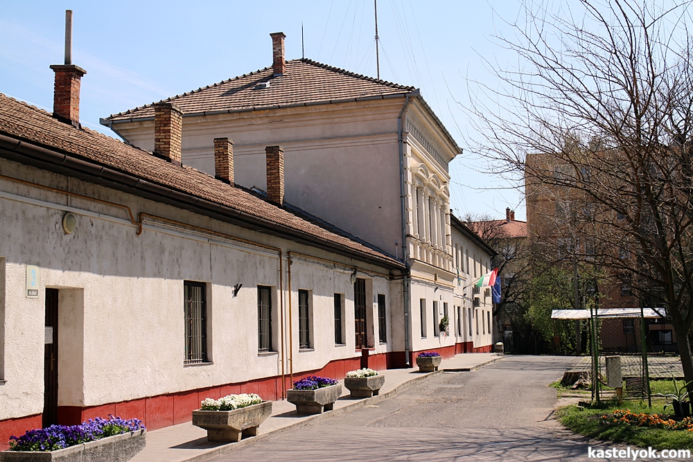 Keglevich-kastély - Nagykáta Keglevich-kastély - Nagykáta - KASTELYOK.COM
