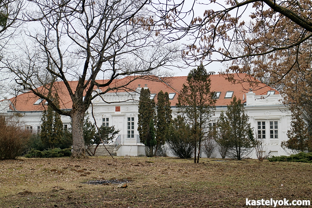 Perényi-kastély - Nagydobos Perényi-kastély - Nagydobos - KASTELYOK.COM