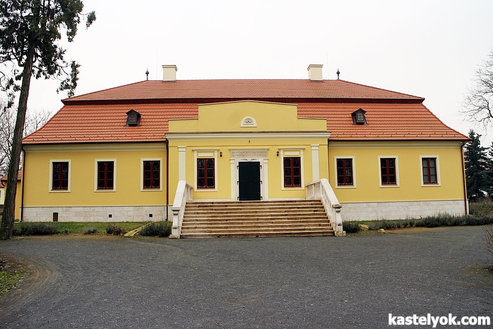 Czóbel-kúria - Anarcs Czóbel-kúria - Anarcs - KASTELYOK.COM