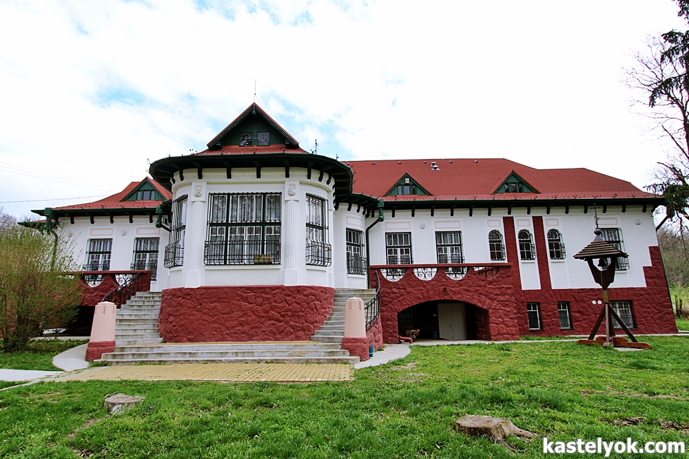 Grünfeld-kastély - Nagyveleg Grünfeld-kastély - Nagyveleg - KASTELYOK.COM