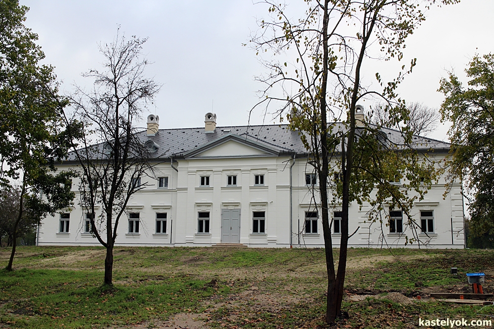 Szent András-kastély - Bölcske Szent András-kastély - Bölcske - KASTELYOK.COM