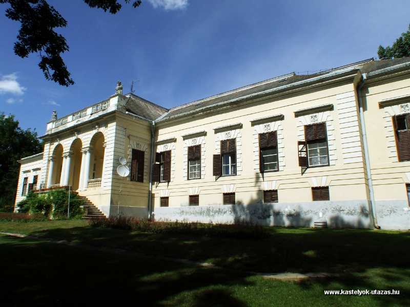 Dőry-kastély - Paradicsompuszta Dőry-kastély - Paradicsompuszta - KASTELYOK.COM