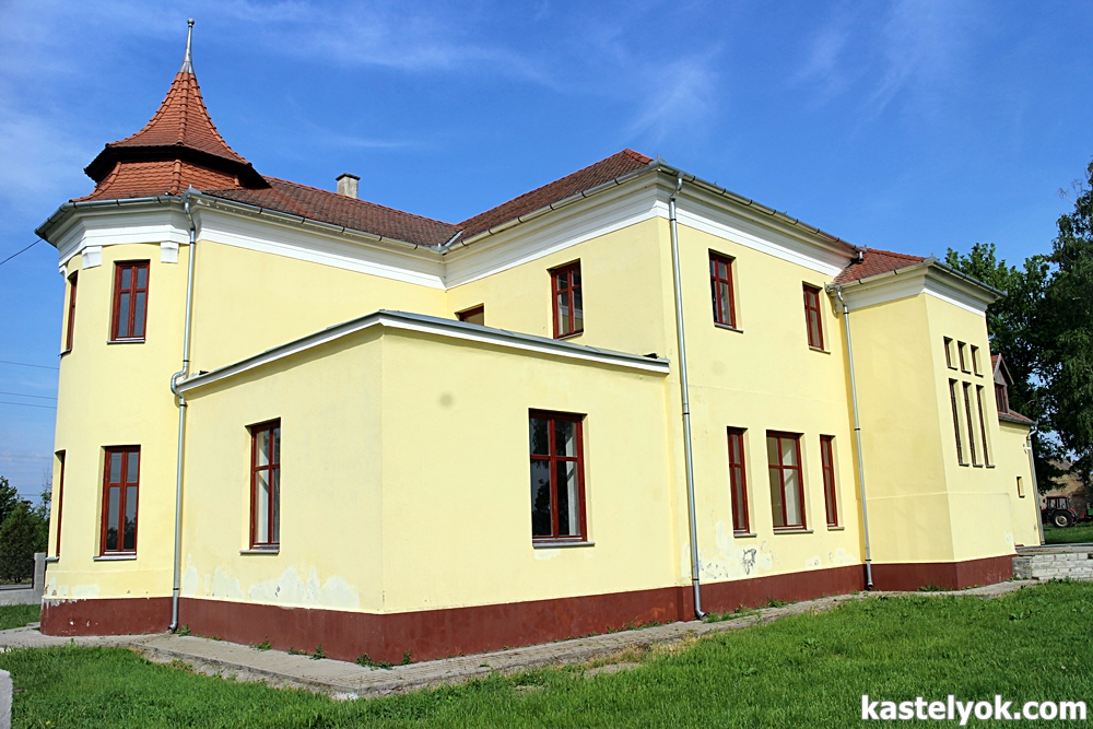Tyoszics-kastély - Kisasszonyfa Tyoszics-kastély - Kisasszonyfa - KASTELYOK.COM