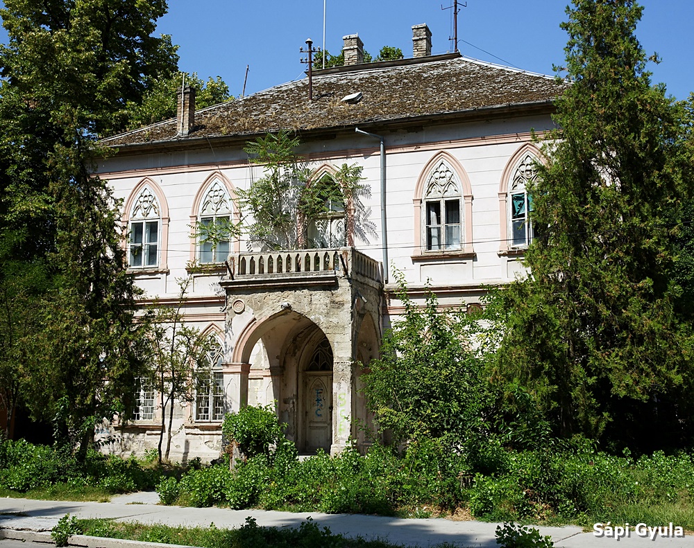 Spitzer-kastély - Belcsény (Beočin) Spitzer-kastély - Belcsény (Beočin) - KASTELYOK.COM