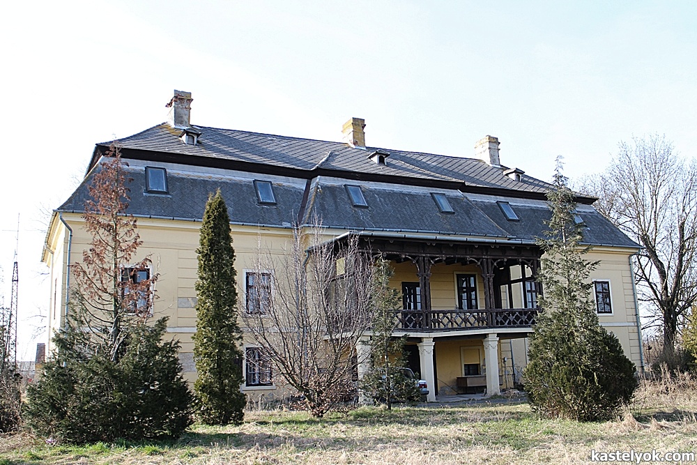 Batthyány-Arz-kastély - Meggyeskovácsi Batthyány-Arz-kastély - Meggyeskovácsi - KASTELYOK.COM