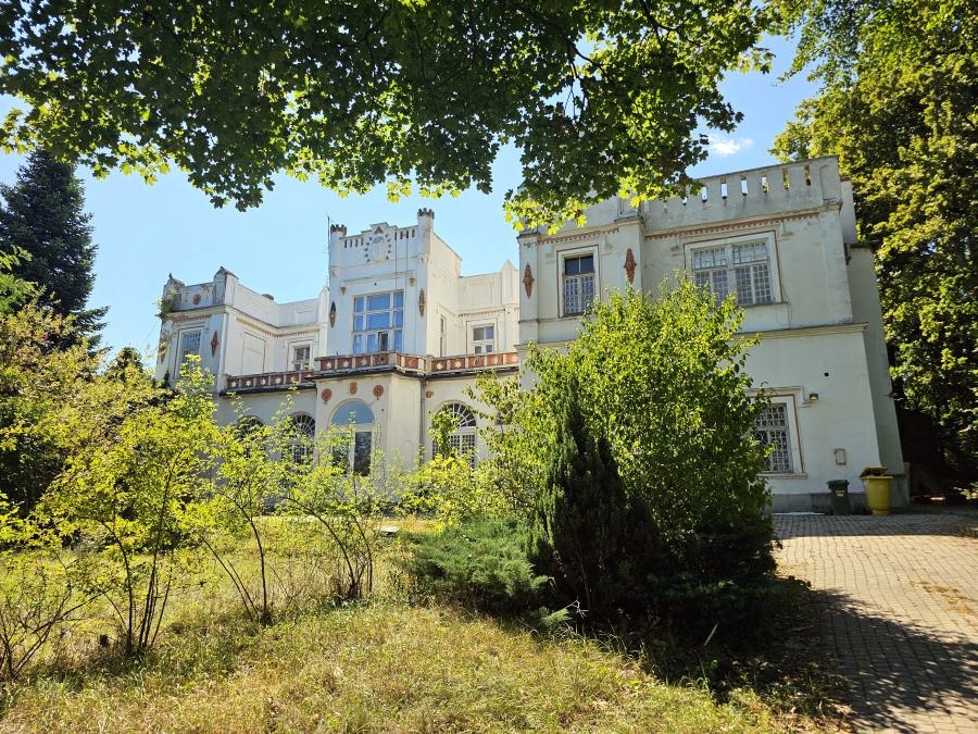 Czitkovits-Ambrózy-Sövegjártó-Sarlay kastély - Szombathely - KASTELYOK.COM