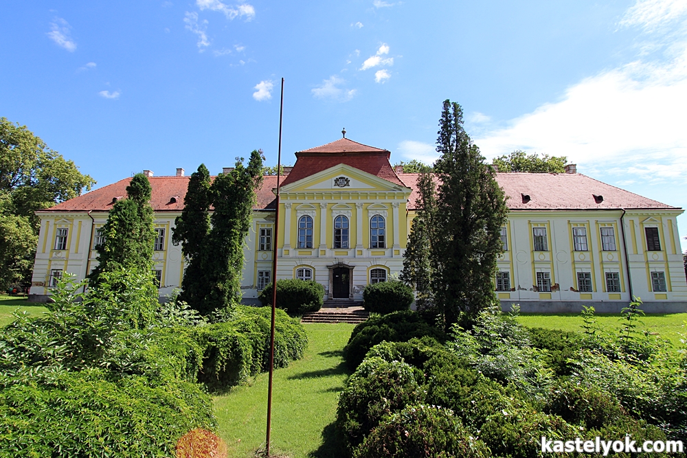 Batthyány-kastély - Zalaszentgrót Batthyány-kastély - Zalaszentgrót - KASTELYOK.COM