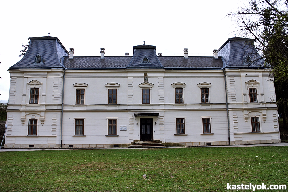 Esterházy-kastély - Bakonyoszlop Esterházy-kastély - Bakonyoszlop - KASTELYOK.COM