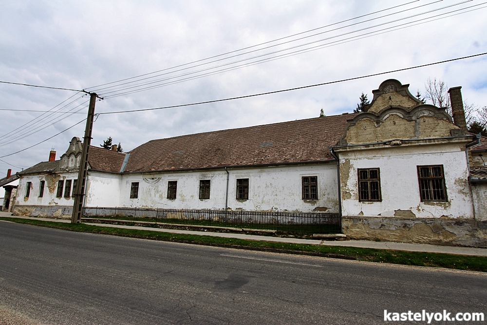 Purgly-kastély - Nagyesztergár Purgly-kastély - Nagyesztergár - KASTELYOK.COM